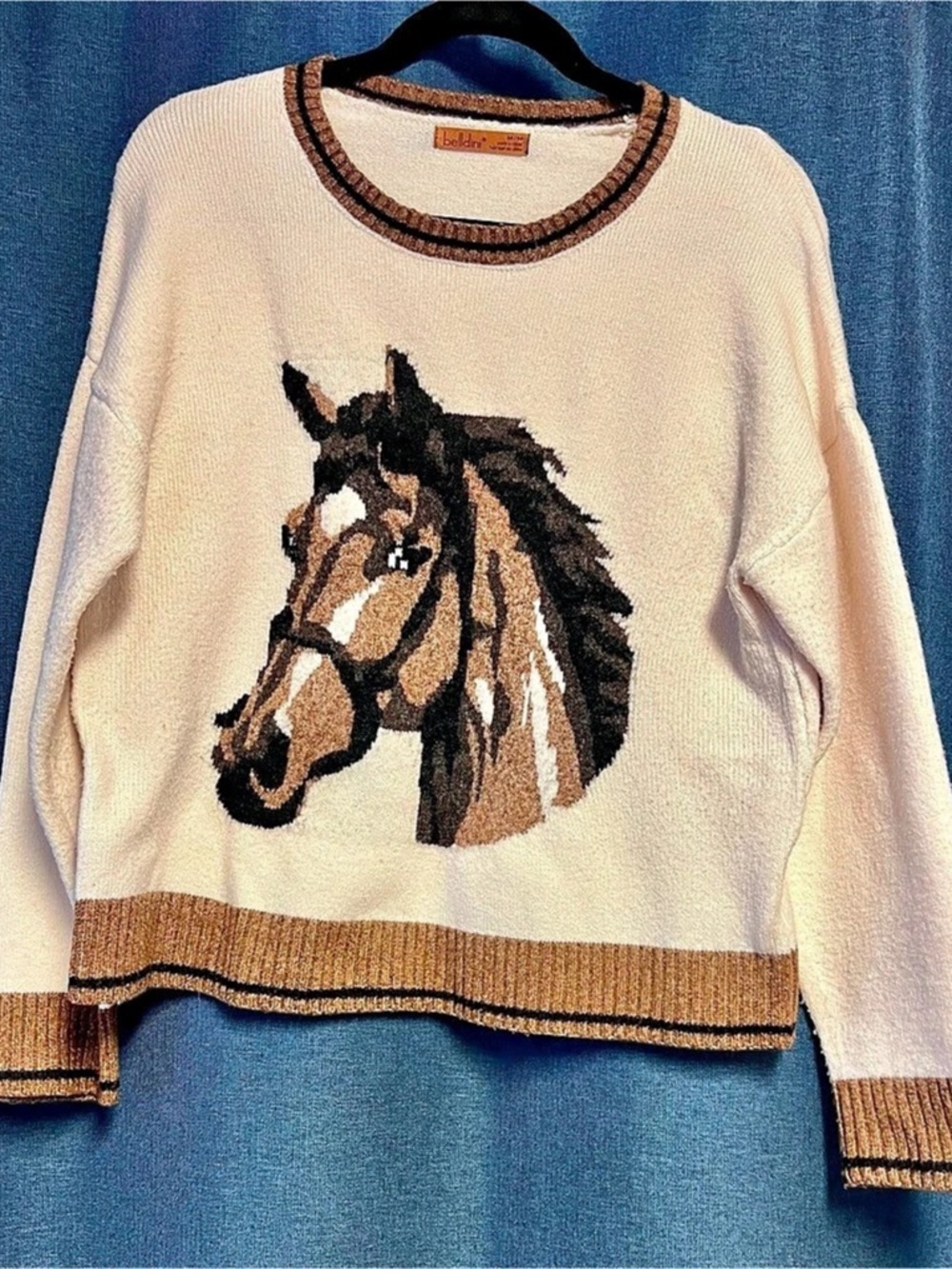 Beldini Horse Crewneck in White & Brown Size Medium